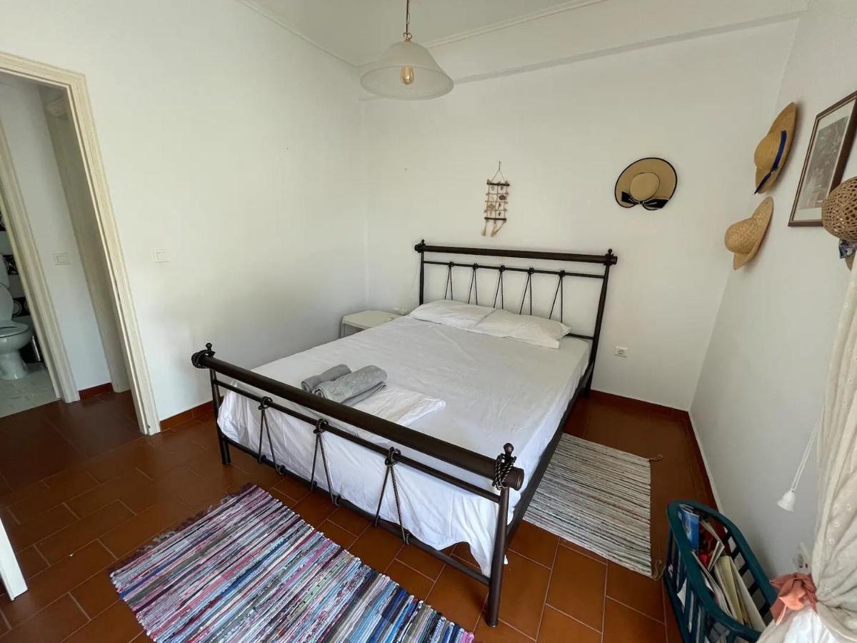 Stunning Beachfront Apartment Stratos Nerantza Bagian luar foto